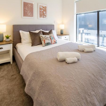 Two Bedroom, Two Bathroom Urban Oasis Christchurch Buitenkant foto