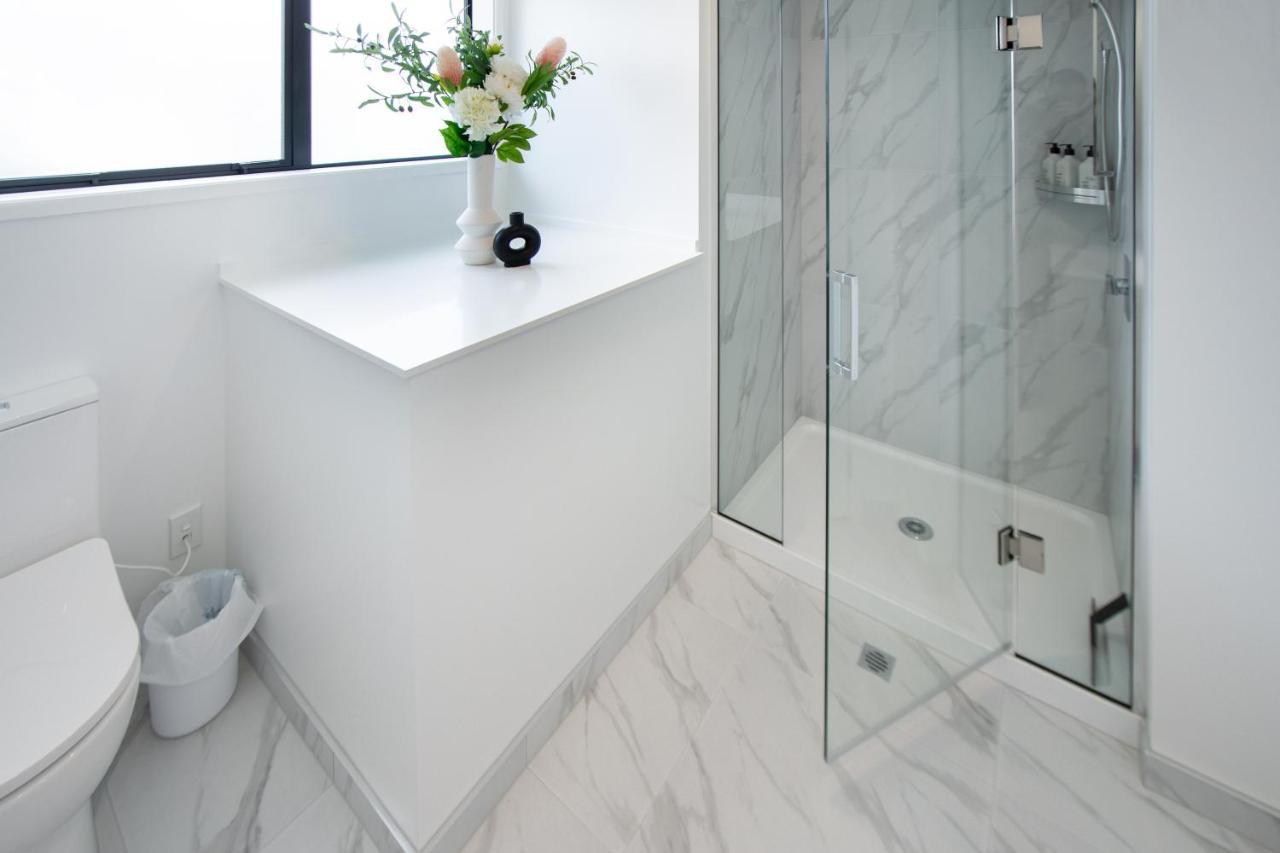 Two Bedroom, Two Bathroom Urban Oasis Christchurch Buitenkant foto