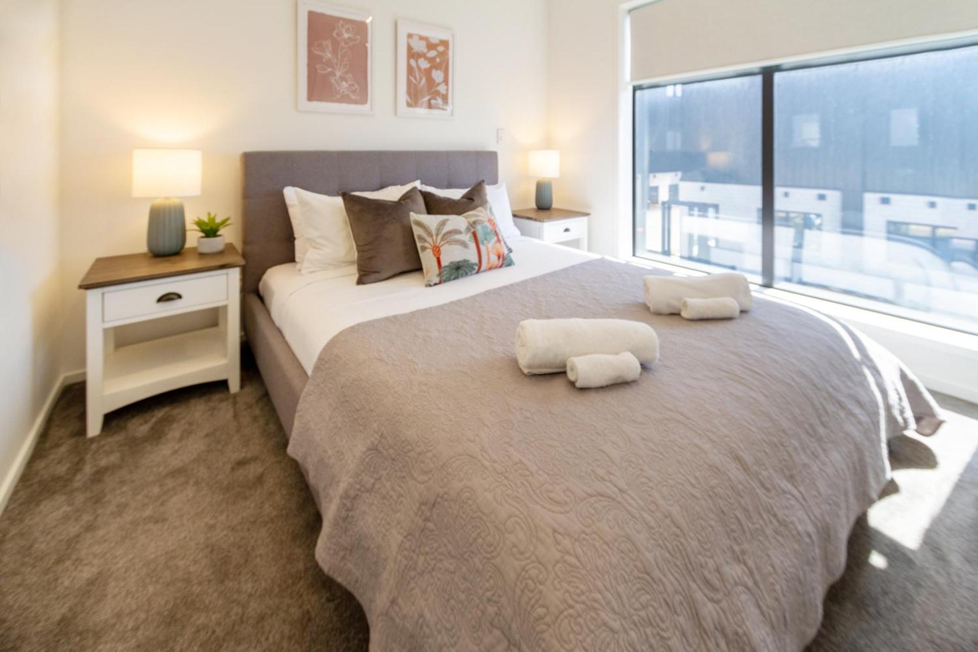 Two Bedroom, Two Bathroom Urban Oasis Christchurch Buitenkant foto