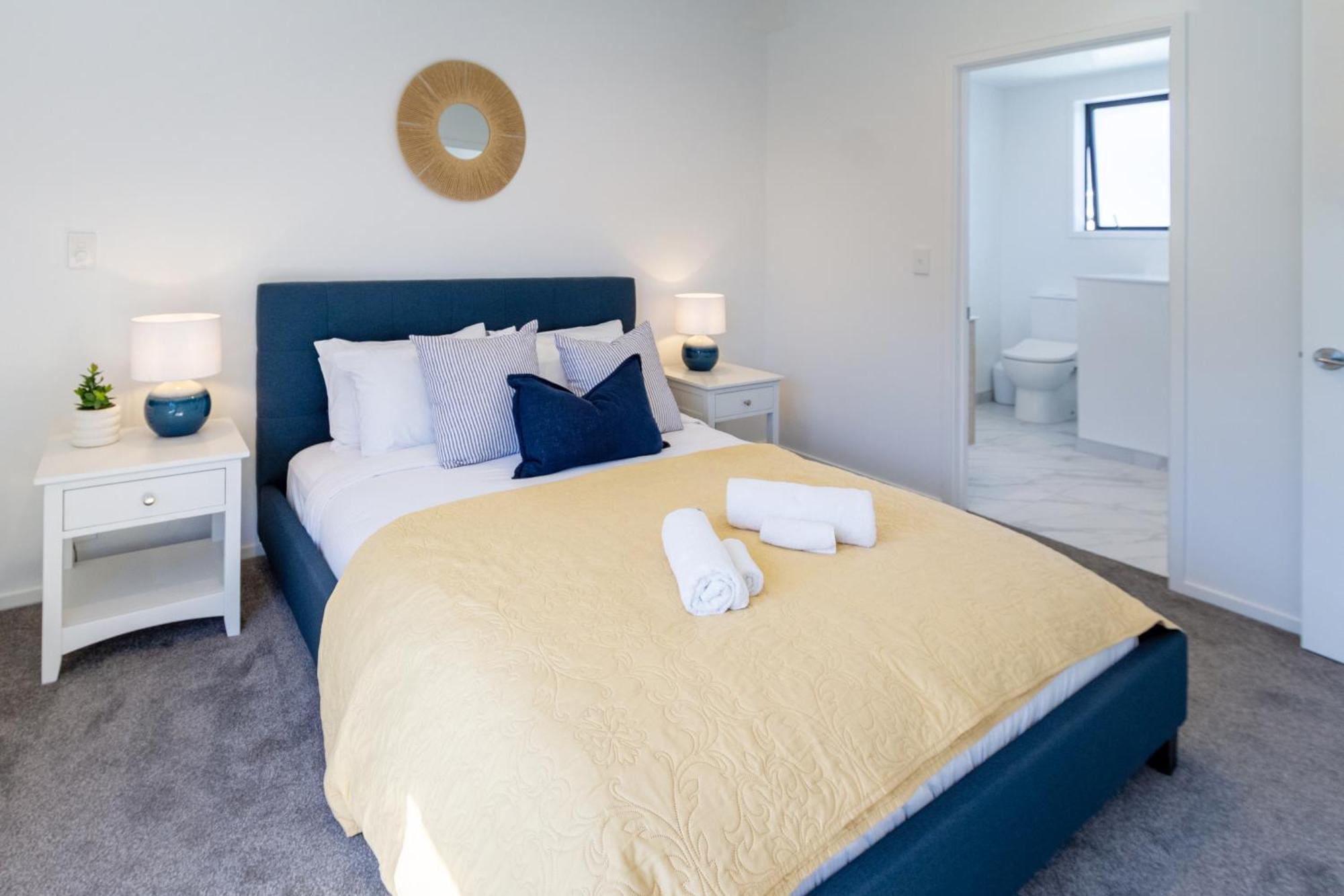 Two Bedroom, Two Bathroom Urban Oasis Christchurch Buitenkant foto
